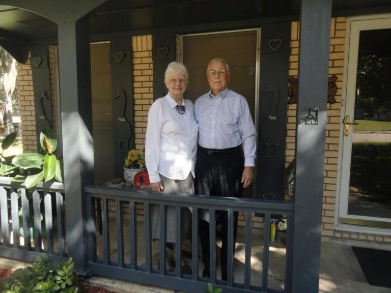 Texas Couple Married for 62 Years Passes Away While Holding Hands