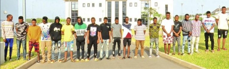 EFCC Arrests 19 Suspected Yahoo Boys In Abuja