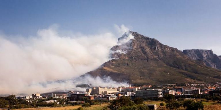 University Of Cape Town On Fire (Photos)