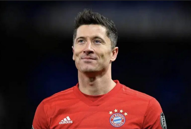 Chelsea Transfer Target Lewandowski Hints At Bayern Exit