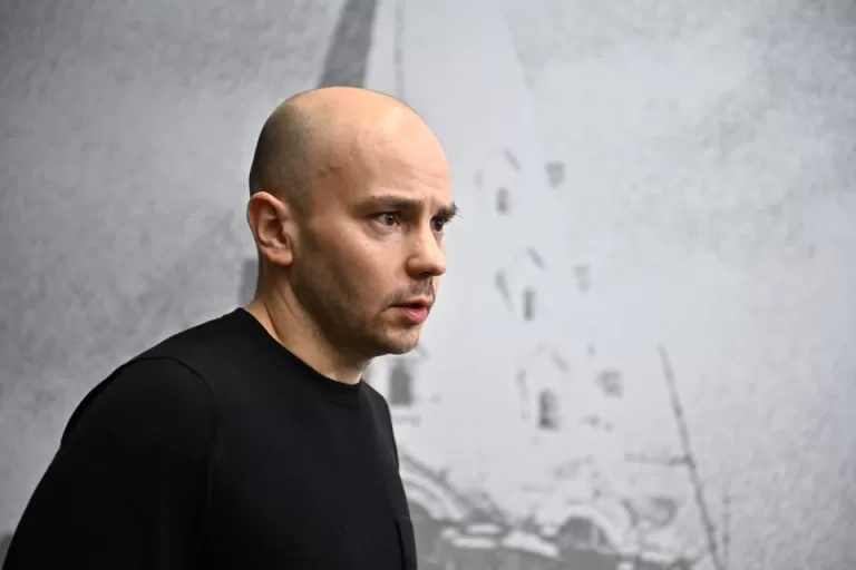 Russian Opposition Activist To Run For Parliament From Jail