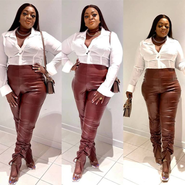 Eniola Badmus Flaunts Her Trimmed Body In Beautiful New Photos