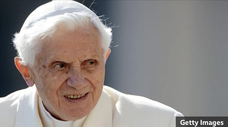 Pictures Of Late Pope Benedict’s Body Lying In His Home Chapel